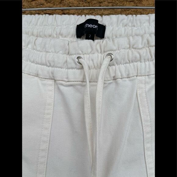 THEORY Cortland Relaxed Cotton Jogger Pants, Ivory size 2 - Picture 6 of 13
